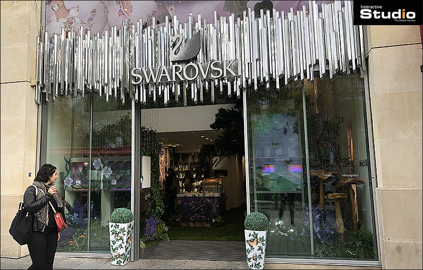 Boutique Swarovski des Champs Elysées : animation hologramme
