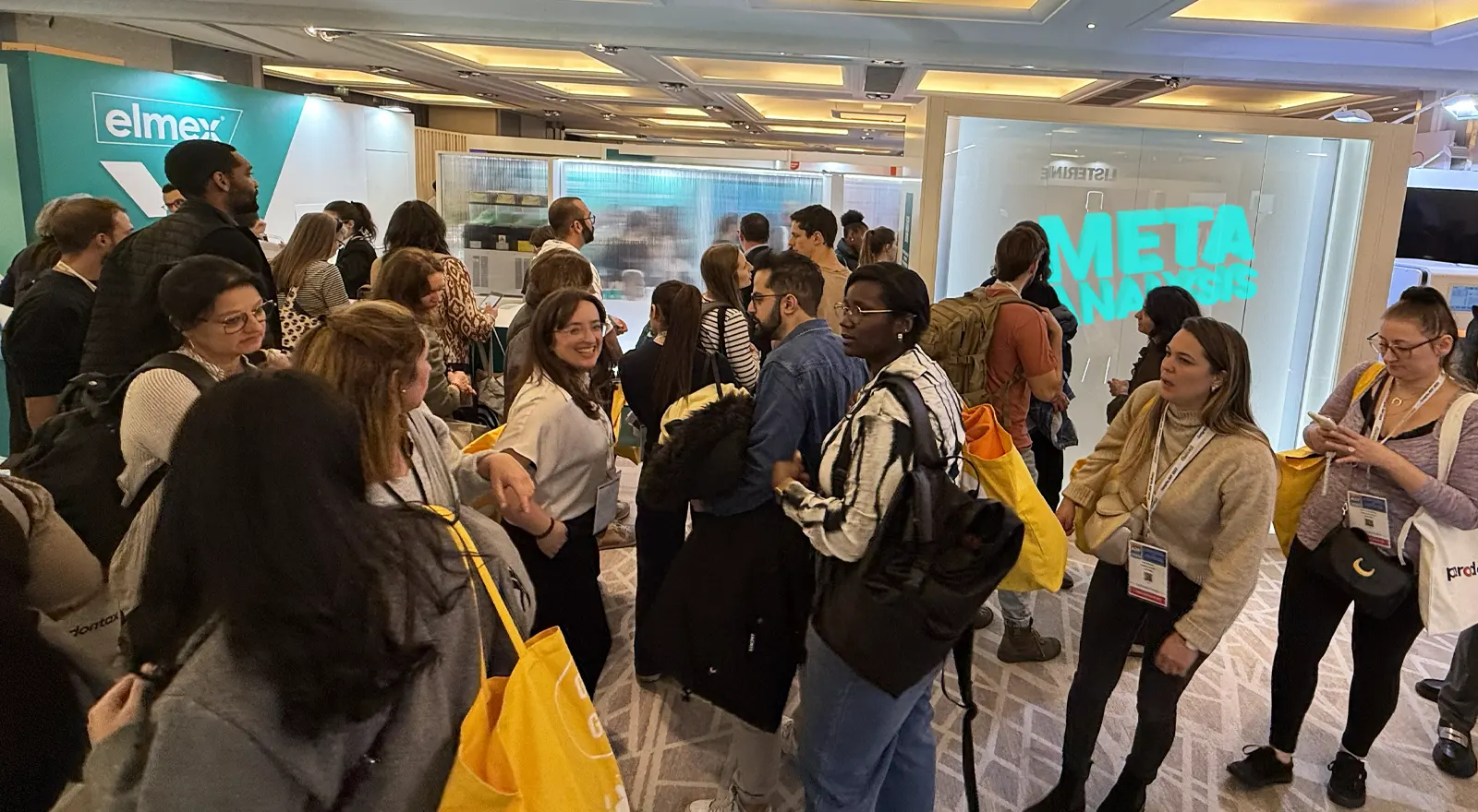 ELMEX Hologram trade show Palais des Congrès 2025 ELMEX Hologram trade show Palais des Congrès 2025