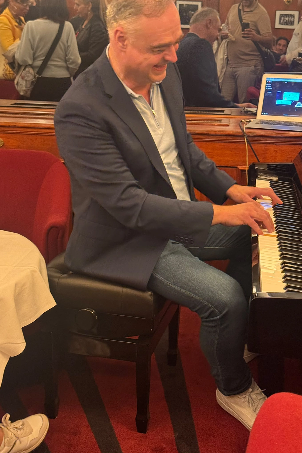 pianiste-washing-dreams-club-13-cinema