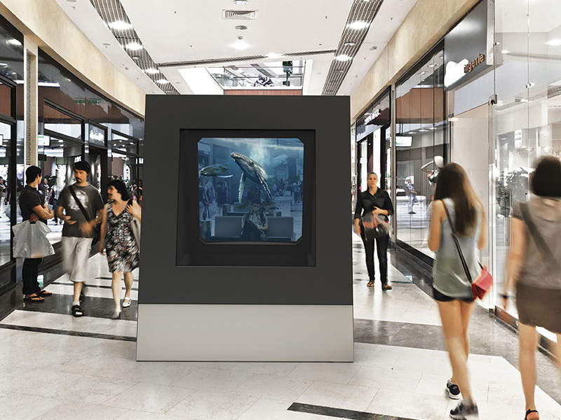 vitrine-realite-mixte-centre-commercial-deepframe DeepFrame One : vitrine holographique de réalité mixte