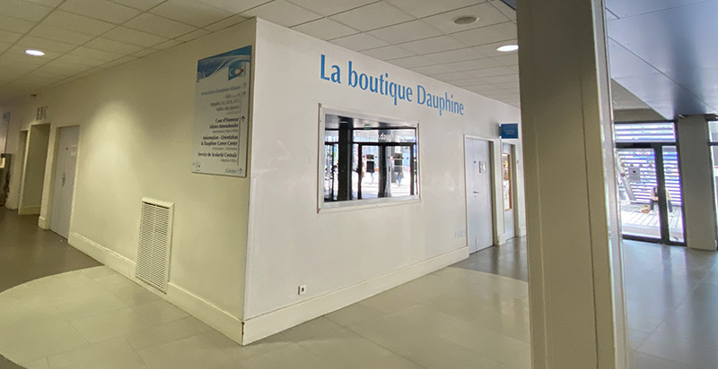 La boutique où la rétroprojection holographique aura lieu La boutique où la rétroprojection holographique aura lieu